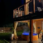 Dom Na Zielonym Wzgórzu Z Własną Sauną I Jacuzzi Casa de Férias