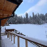 Casa de Férias Dom Na Zielonym Wzgórzu Z Własną Sauną I Jacuzzi Łapsze Niżne