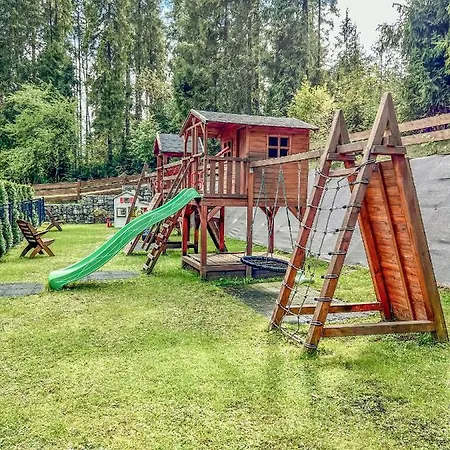 Dom Na Zielonym Wzgorzu Z Wlasna Sauna I Jacuzzi Tatil Evi