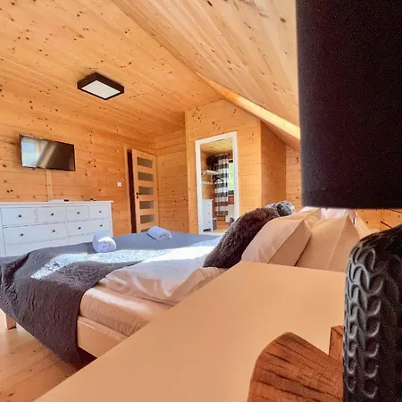 Dom Na Zielonym Wzgorzu Z Wlasna Sauna I Jacuzzi