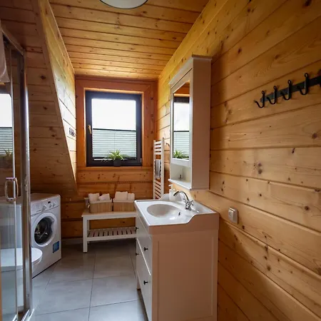 Dom Na Zielonym Wzgorzu Z Wlasna Sauna I Jacuzzi Feriehus Łapsze Niżne
